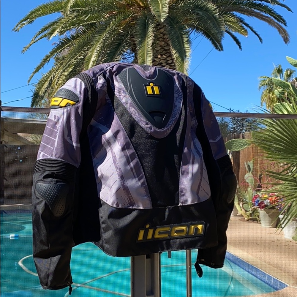 Icon motorcycle jacket Large
